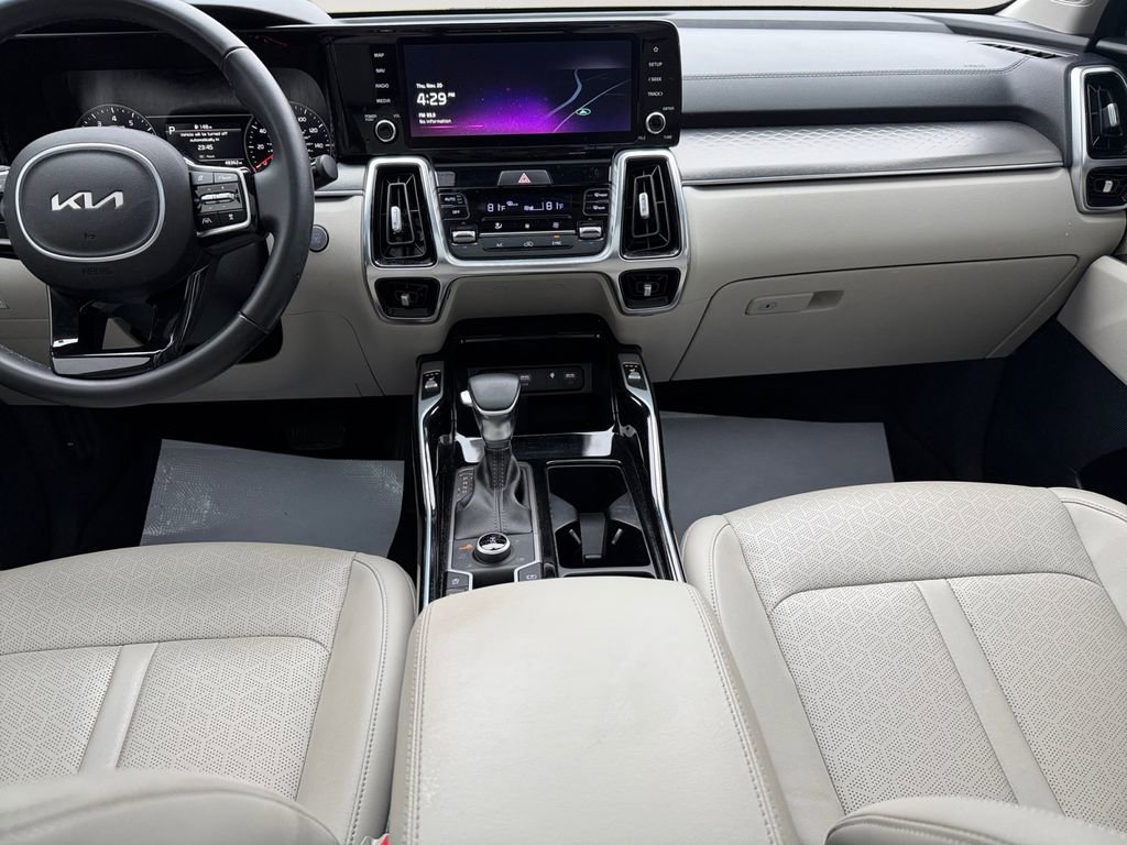 Used 2022 Kia Sorento SX image 19