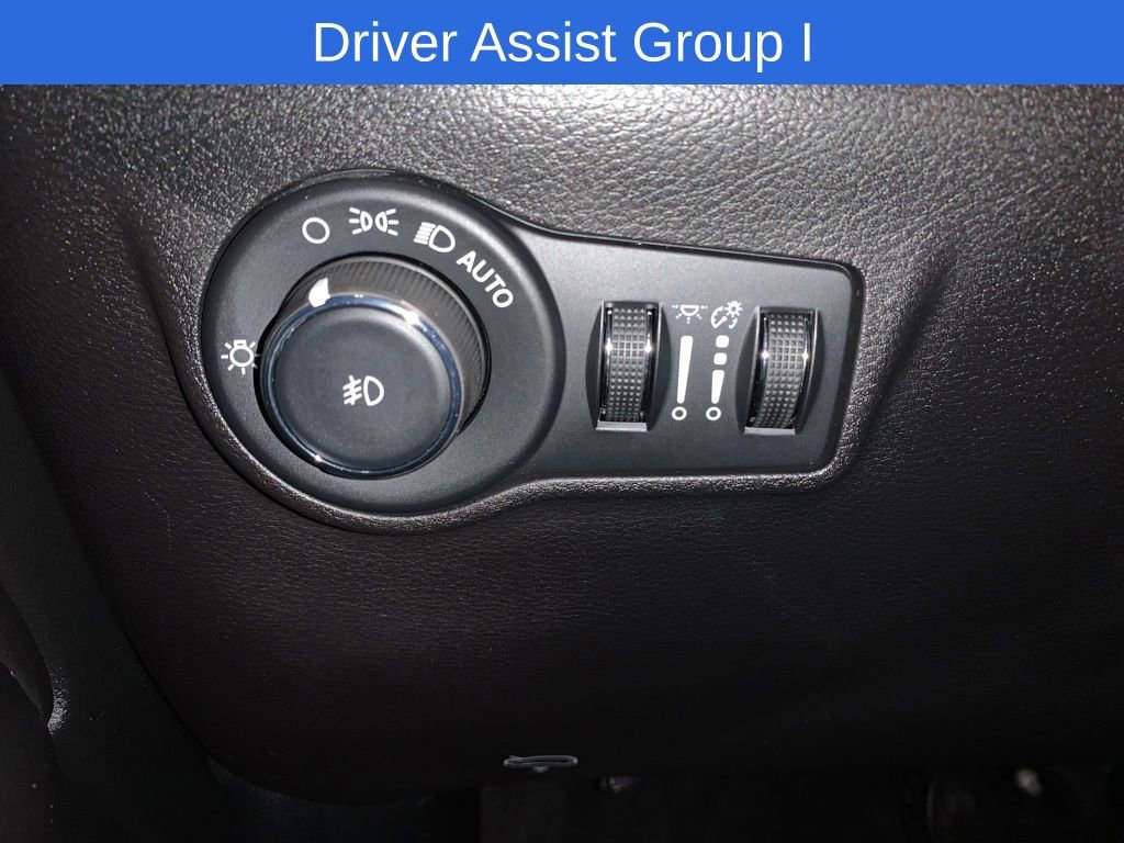 Used 2023 Jeep Compass High Altitude w/ Driver Assist Group I image 10