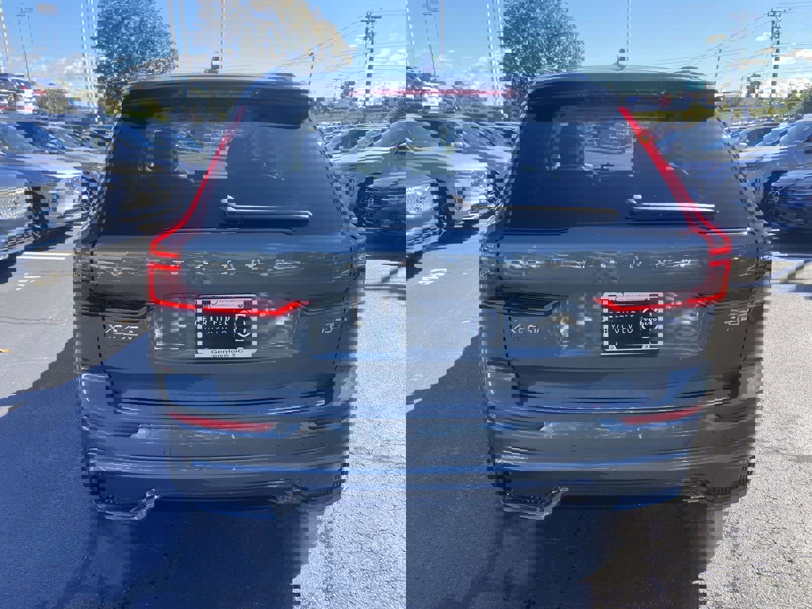 Certified 2026 Volvo XC60 T8 Ultra image 8