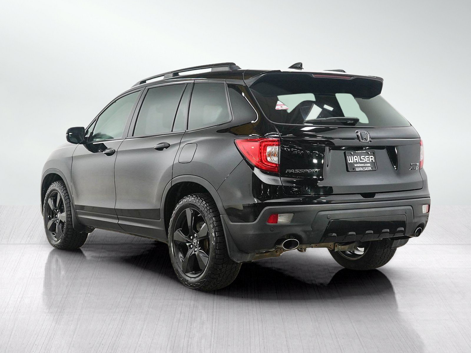Used 2019 Honda Passport Touring image 3