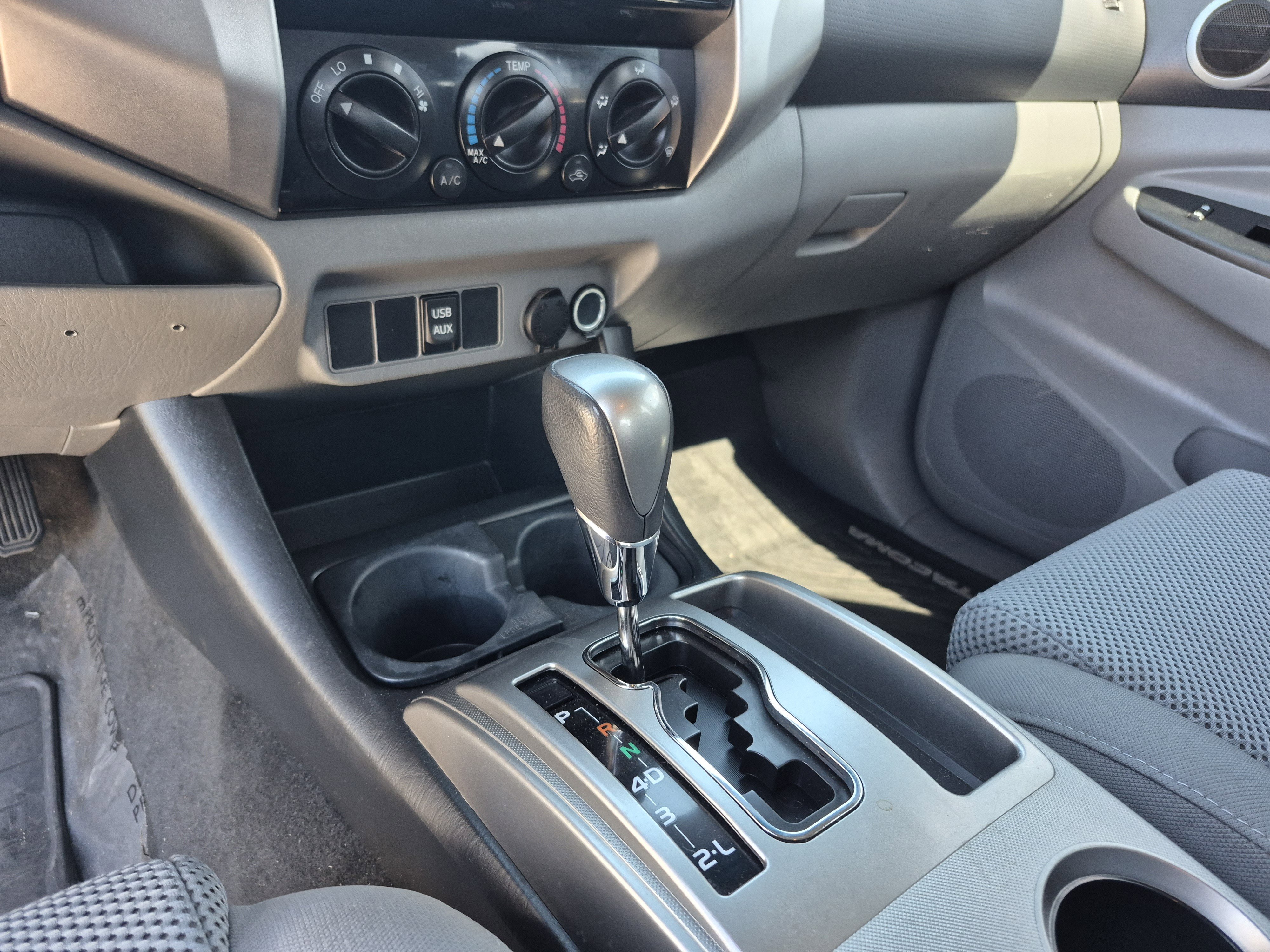 Used 2015 Toyota Tacoma PreRunner w/ TRD Sport Package RWD image 12