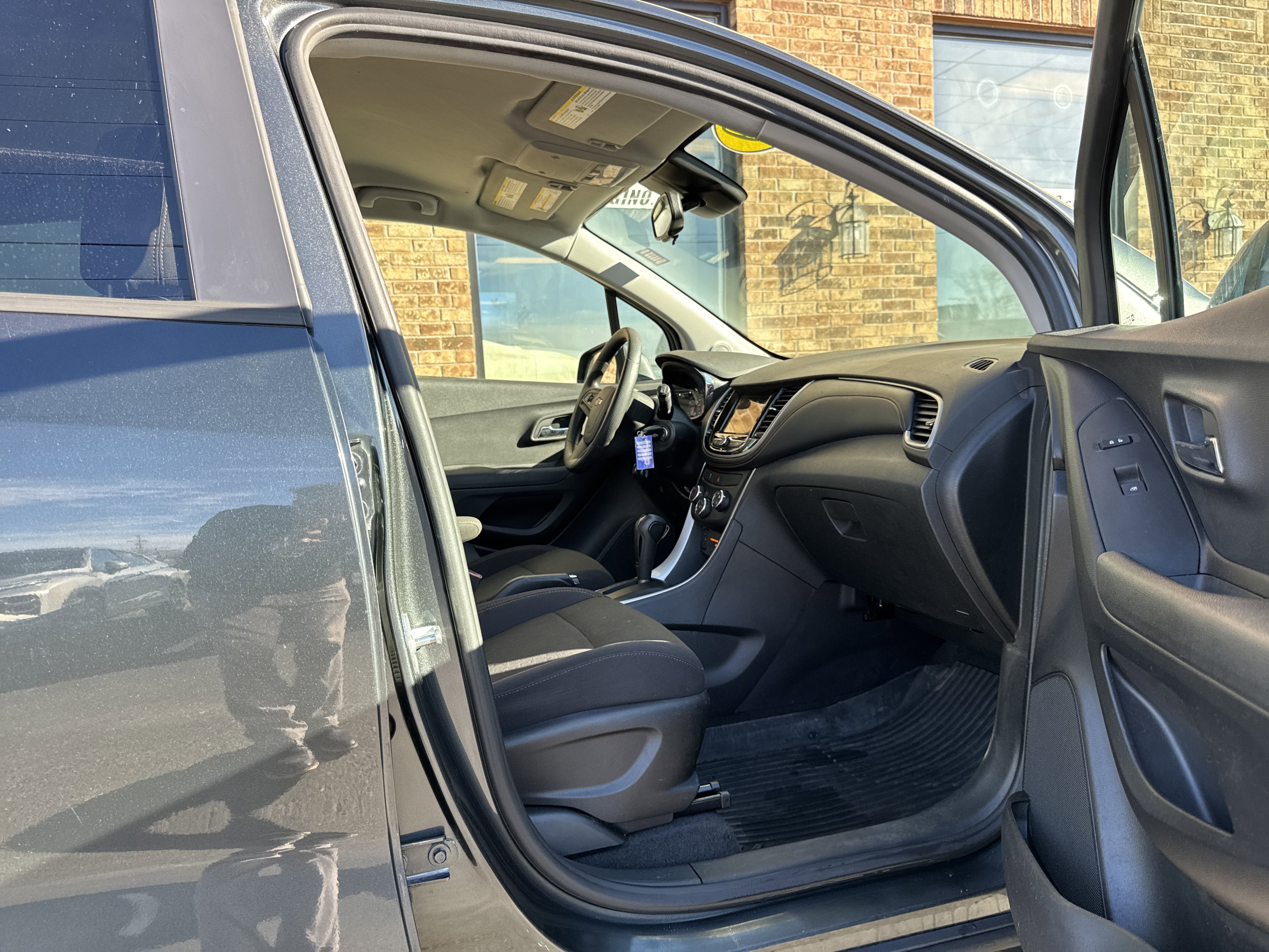 Used 2019 Chevrolet Trax LS w/ Tint and Cruise Package image 13