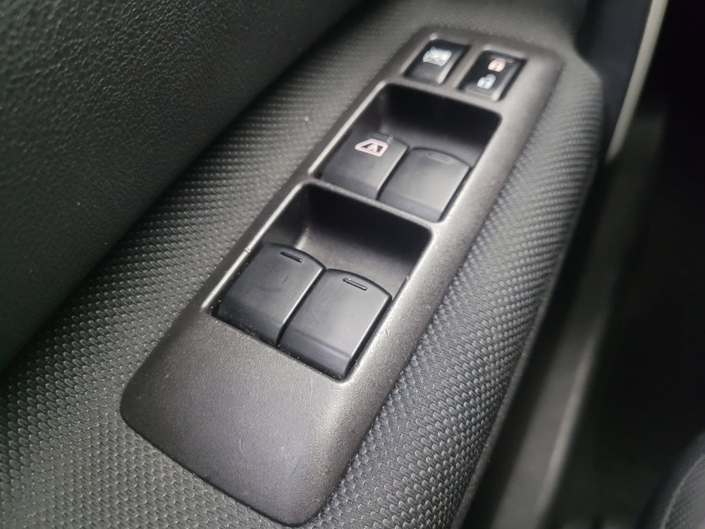 Used 2015 Nissan Rogue S w/ Convenience Package image 27