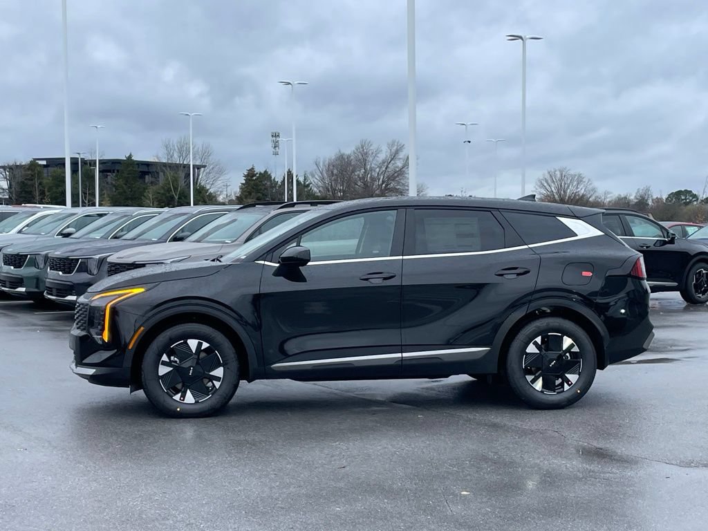 New 2026 Kia Sportage LX FWD image 4