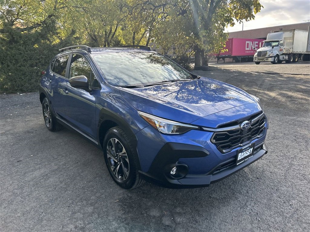 Used 2025 Subaru Crosstrek 2.0i Premium image 2