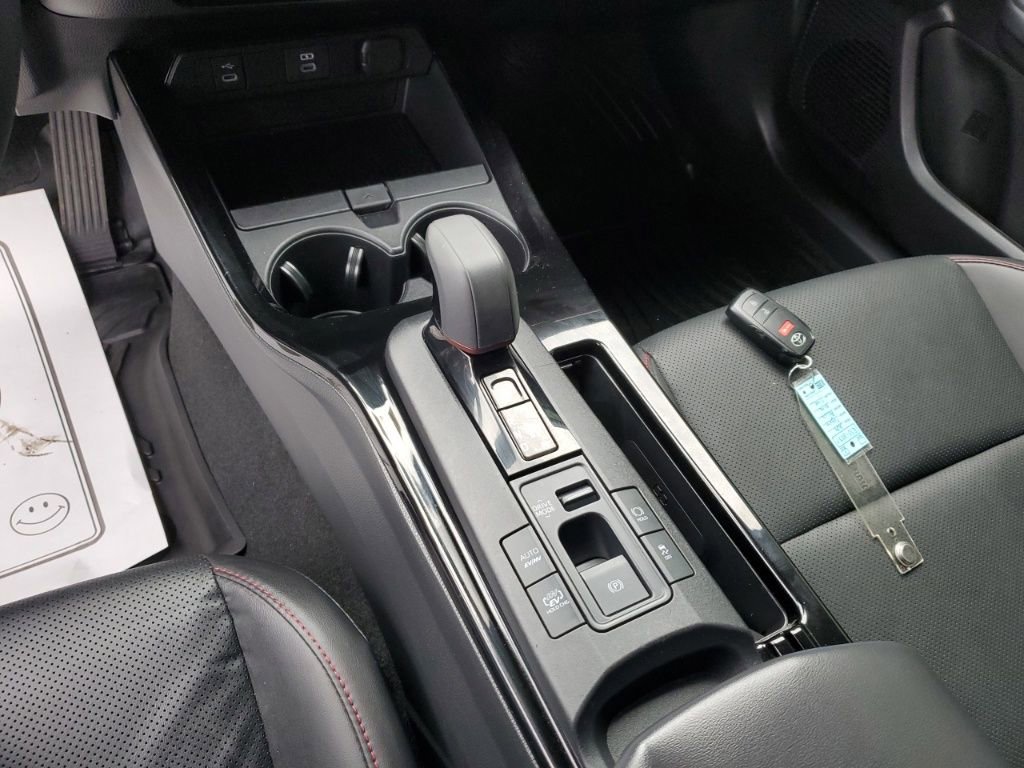 Used 2024 Toyota Prius Prime XSE image 25