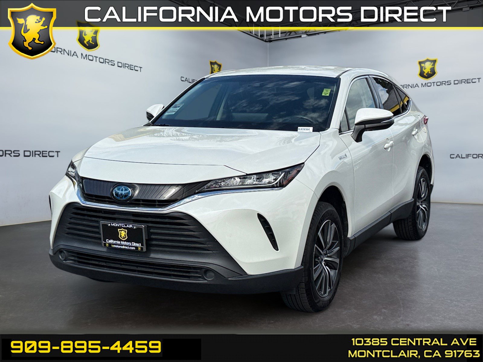 Used 2021 Toyota Venza LE image 1