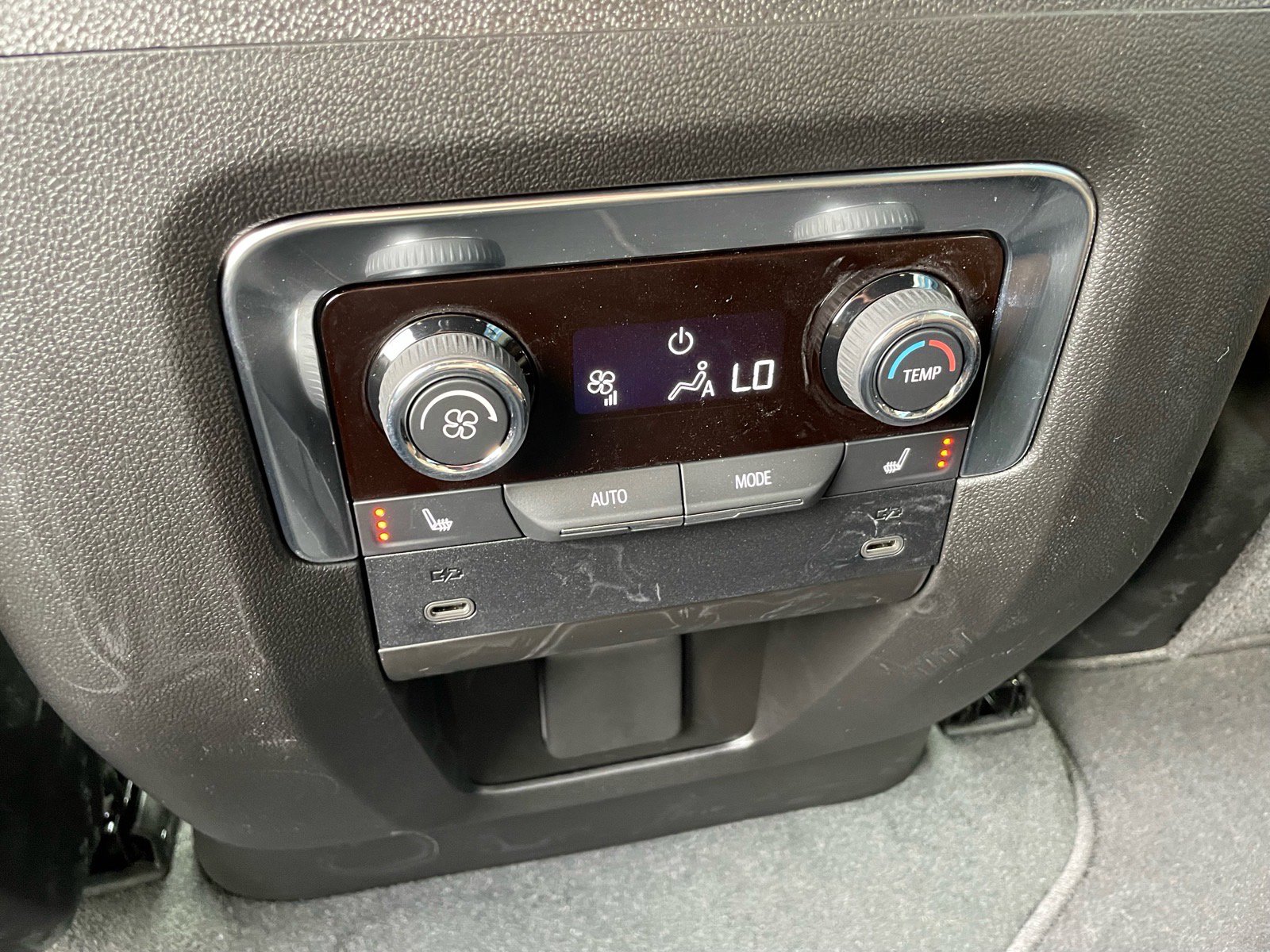 Used 2026 Chevrolet Tahoe High Country image 21