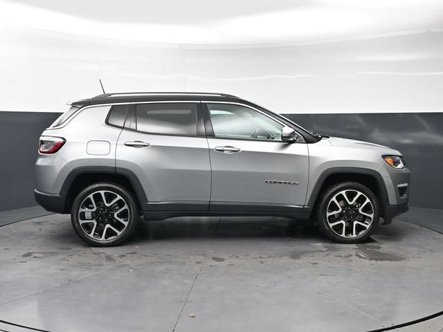 Used 2021 Jeep Compass Limited AWD/4WD image 4