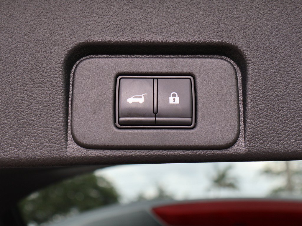 Used 2023 Nissan Rogue Platinum w/ Platinum Premium Package FWD image 22