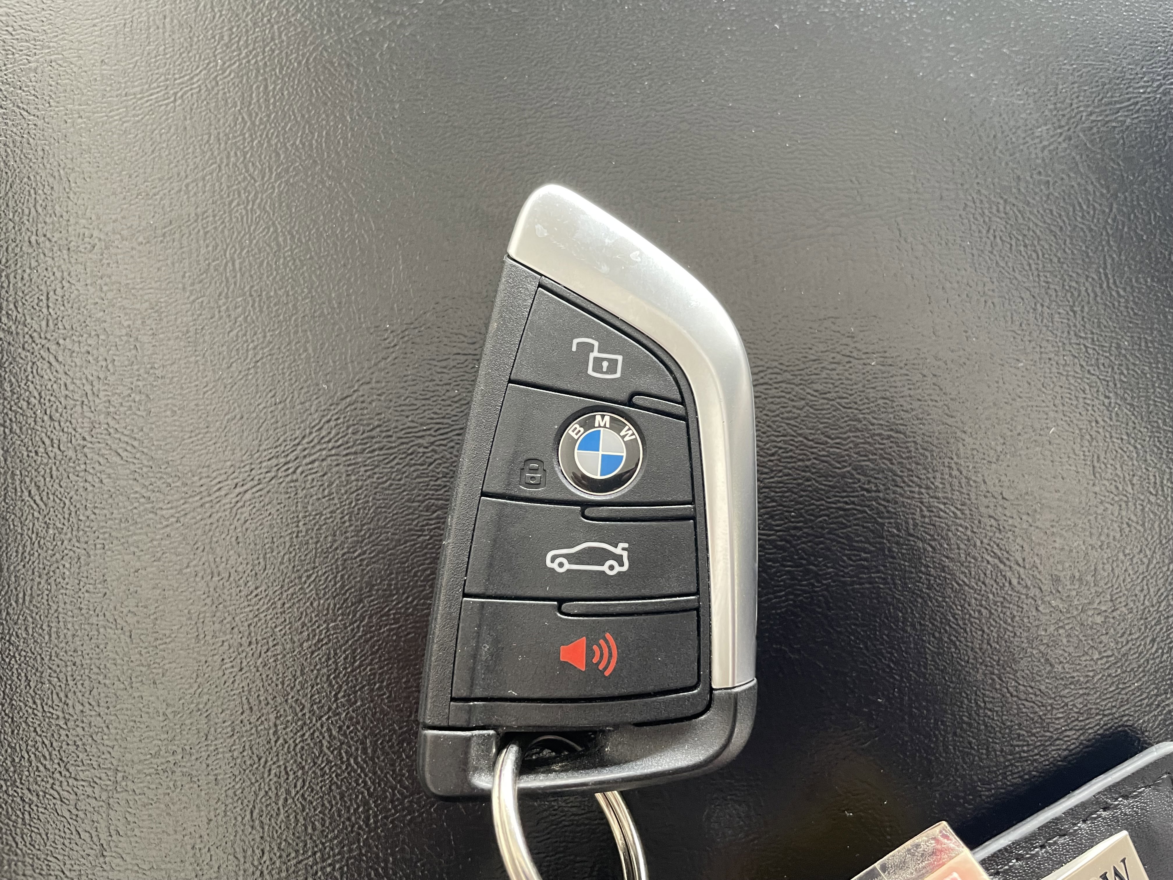 Used 2024 BMW X3 M40i w/ Premium Package image 23