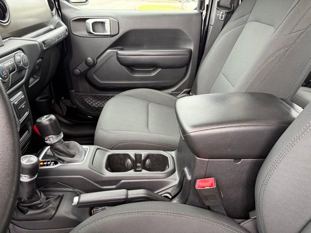 Used 2018 Jeep Wrangler Unlimited Sport AWD/4WD image 23