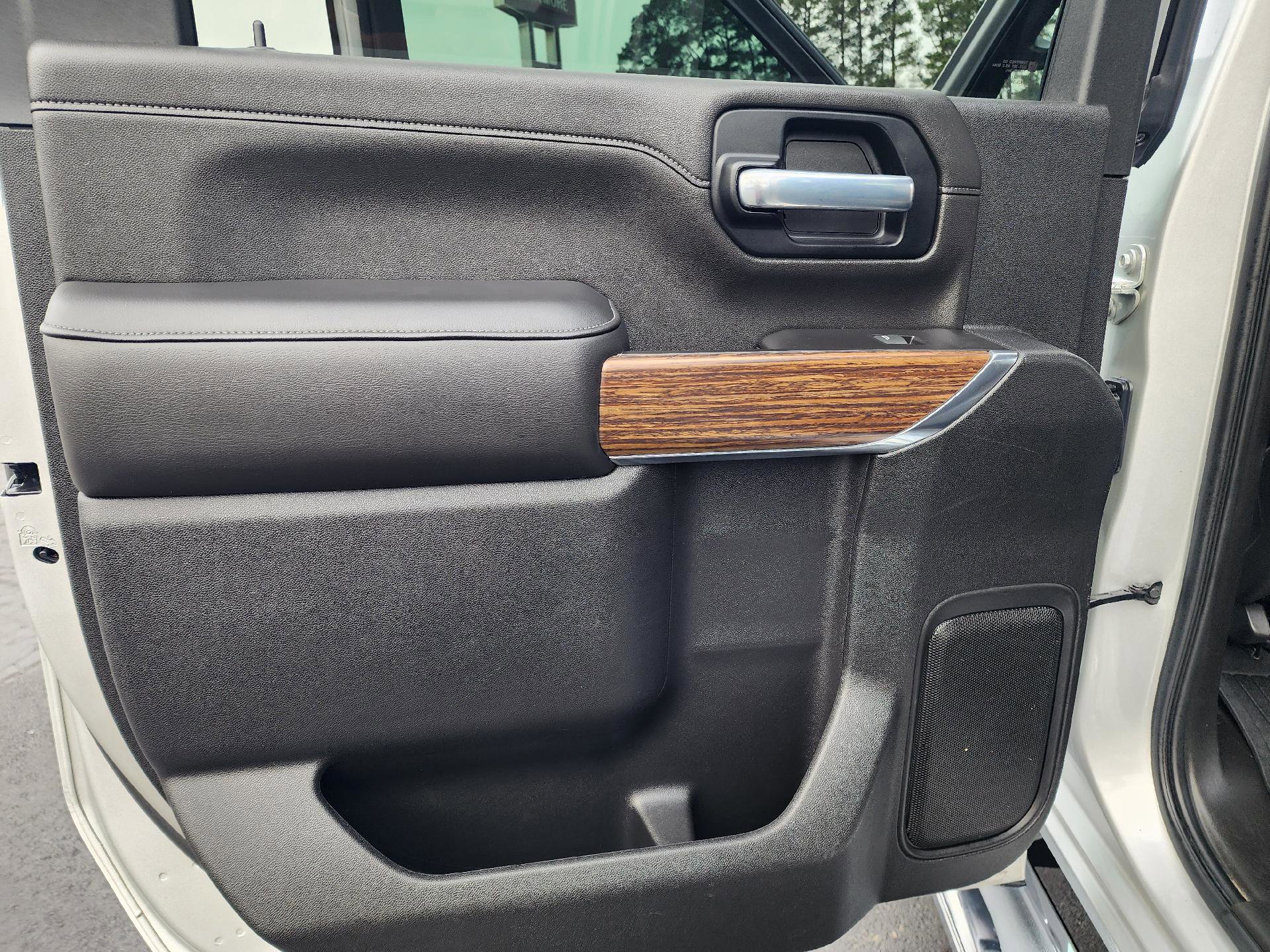 Used 2021 Chevrolet Silverado 2500 High Country image 16