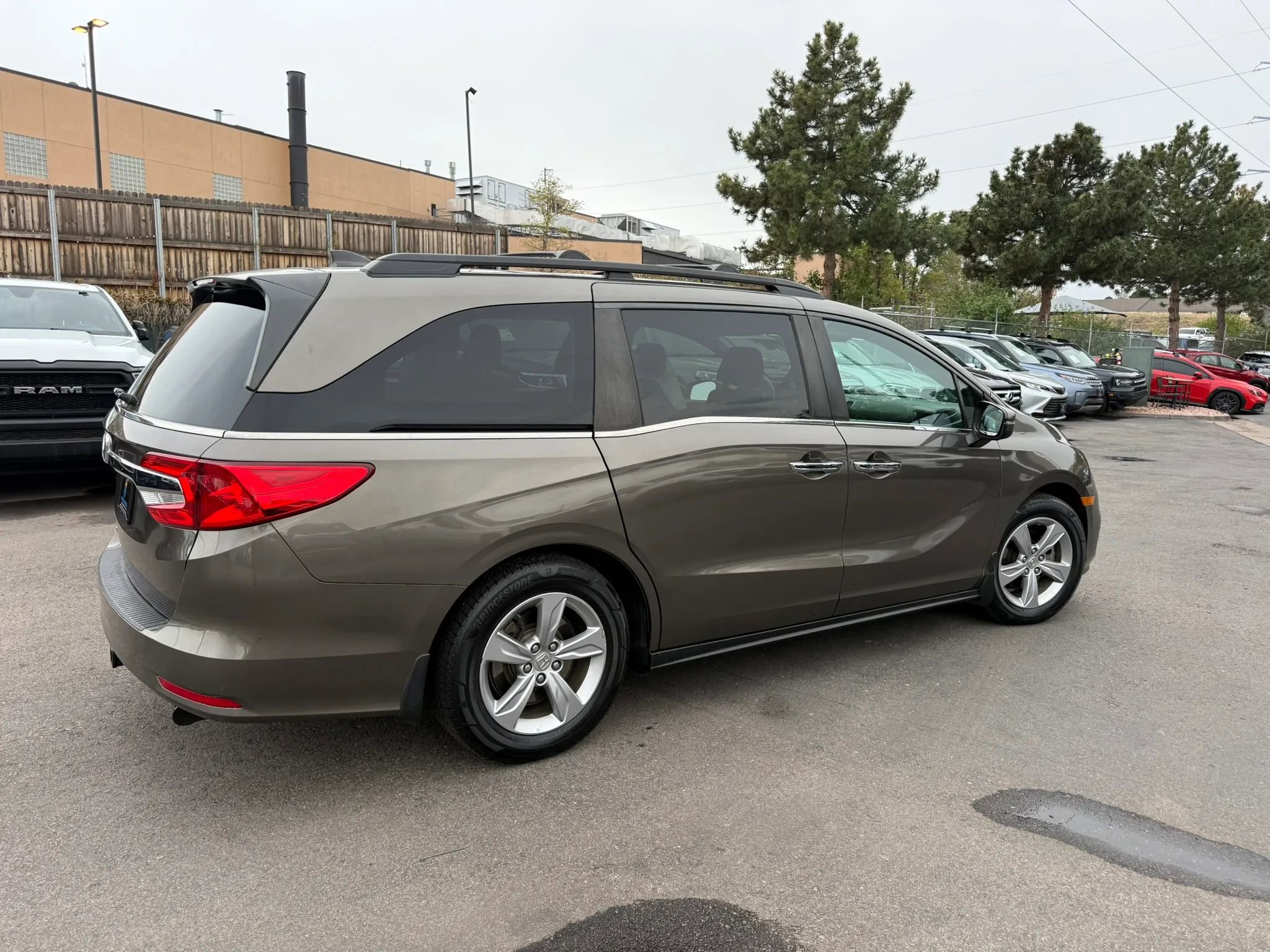 Used 2018 Honda Odyssey EX image 8