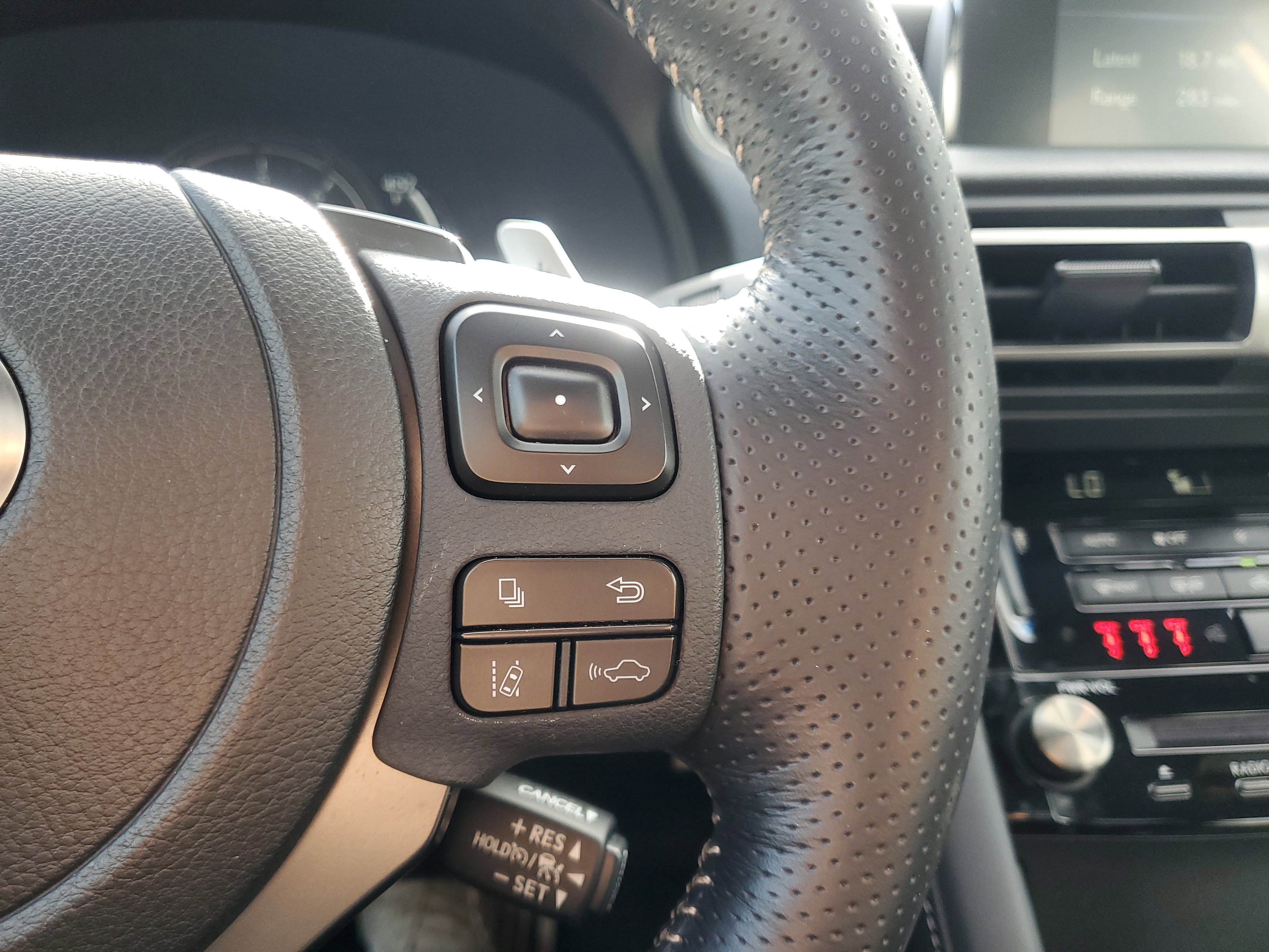 Certified 2022 Lexus IS 350 F Sport RWD image 26
