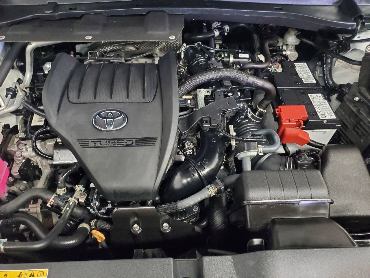 Used 2025 Toyota Grand Highlander AWD image 4