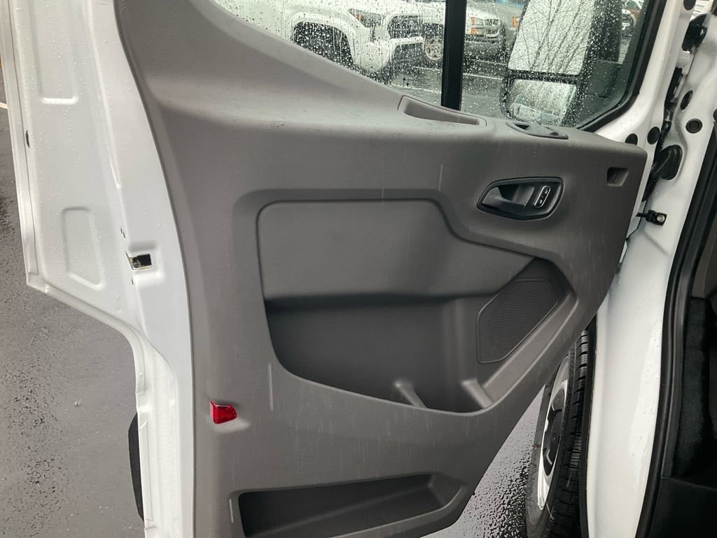 New 2026 Ford Transit 250 148 Medium Roof image 15