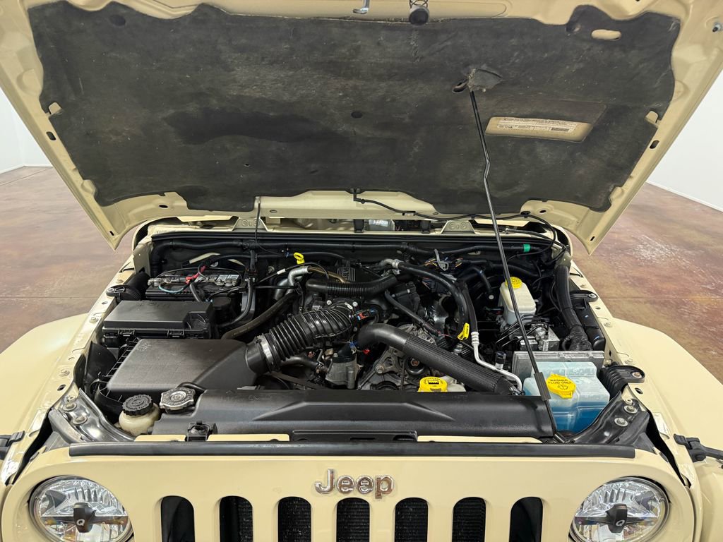 Used 2011 Jeep Wrangler Sahara w/ Connectivity Group AWD/4WD image 83