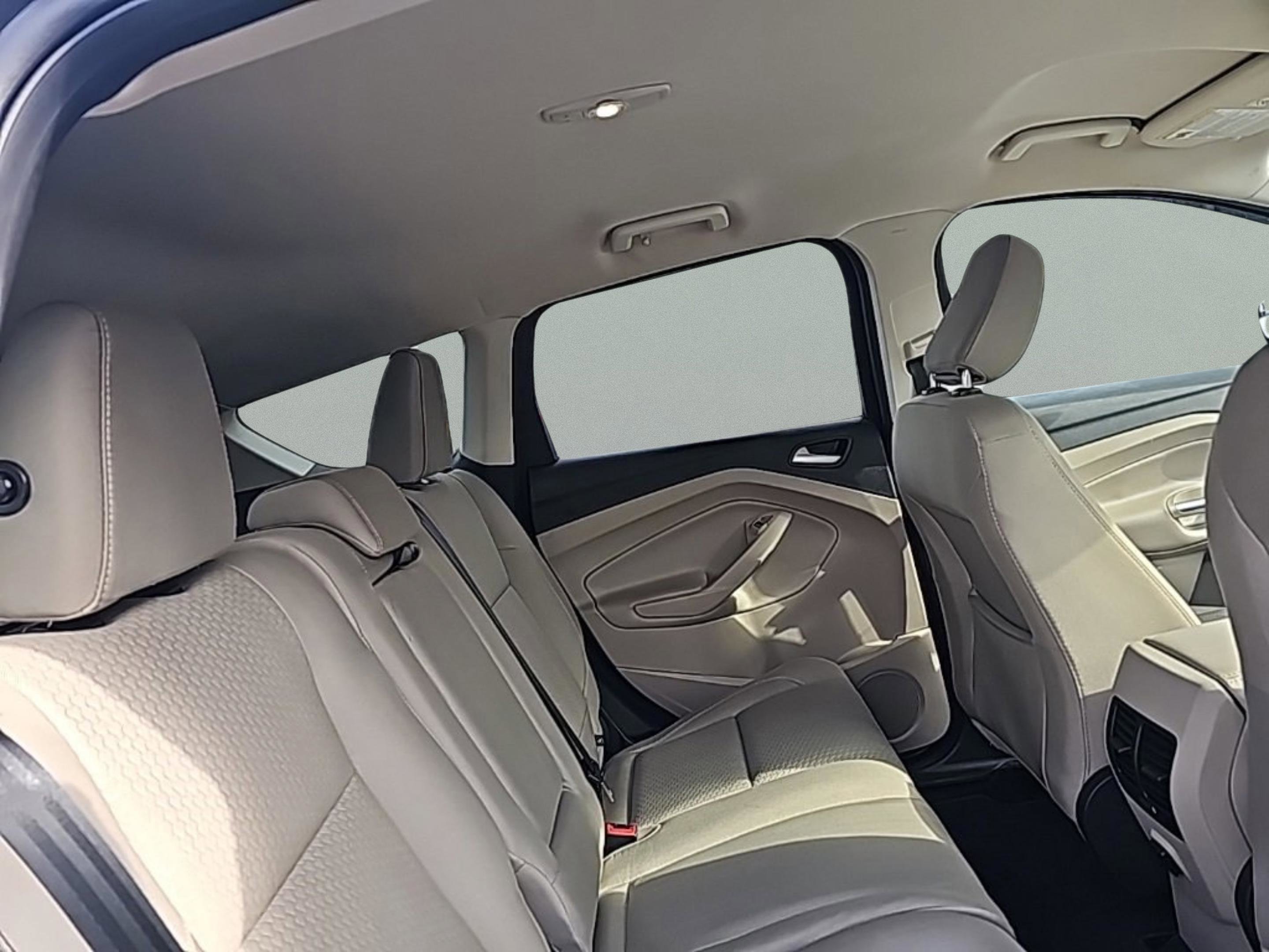 Used 2019 Ford Escape SE image 23