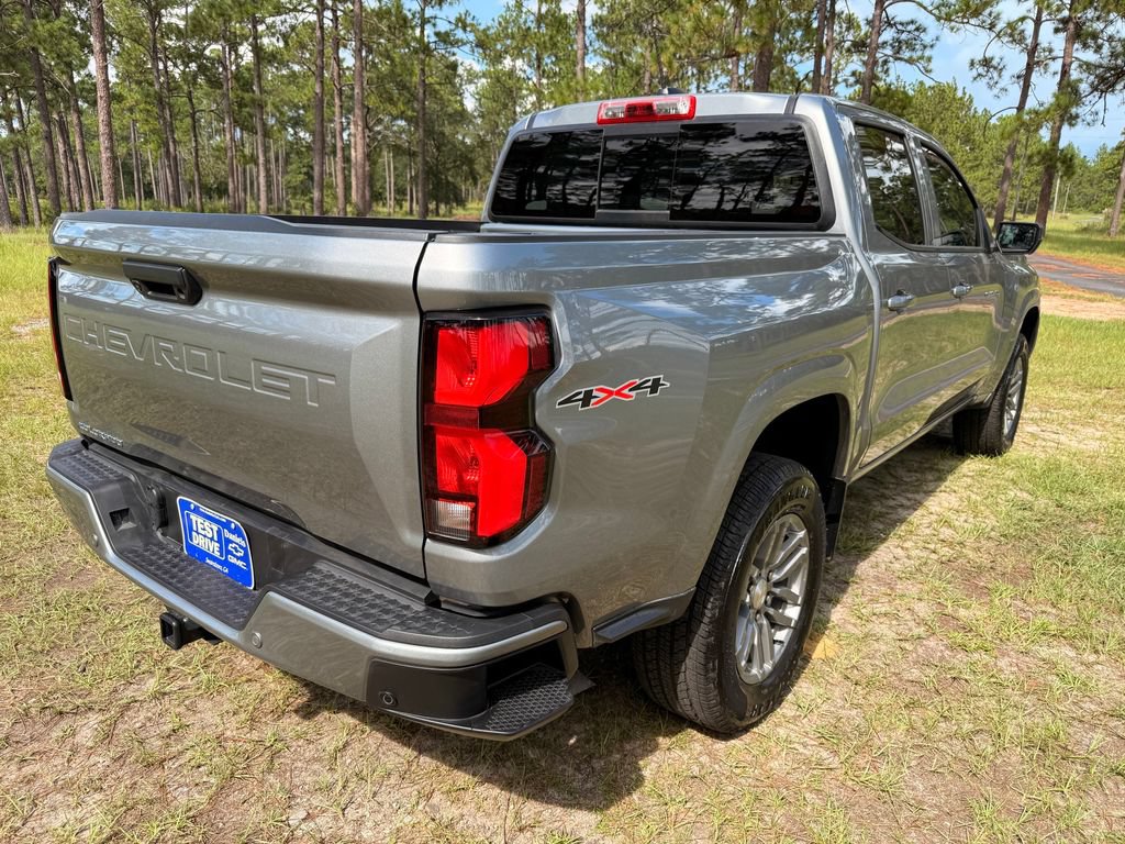 New 2025 Chevrolet Colorado LT w/ LT Convenience Package AWD/4WD image 5
