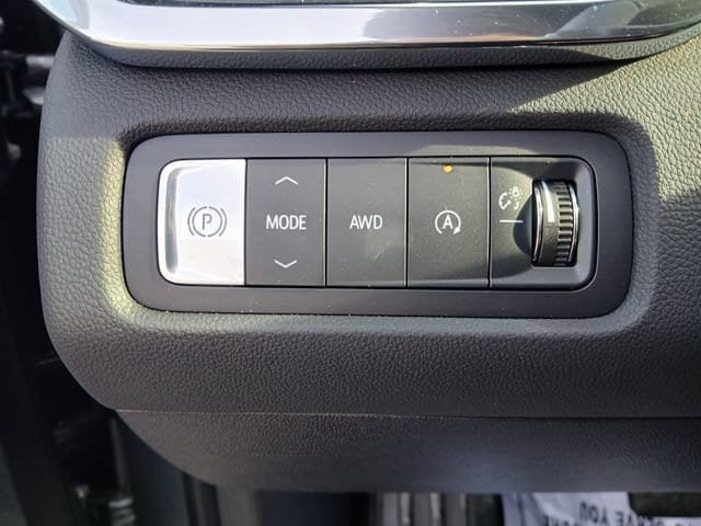 New 2026 GMC Acadia Elevation w/ Elevation Premium Package AWD/4WD image 36