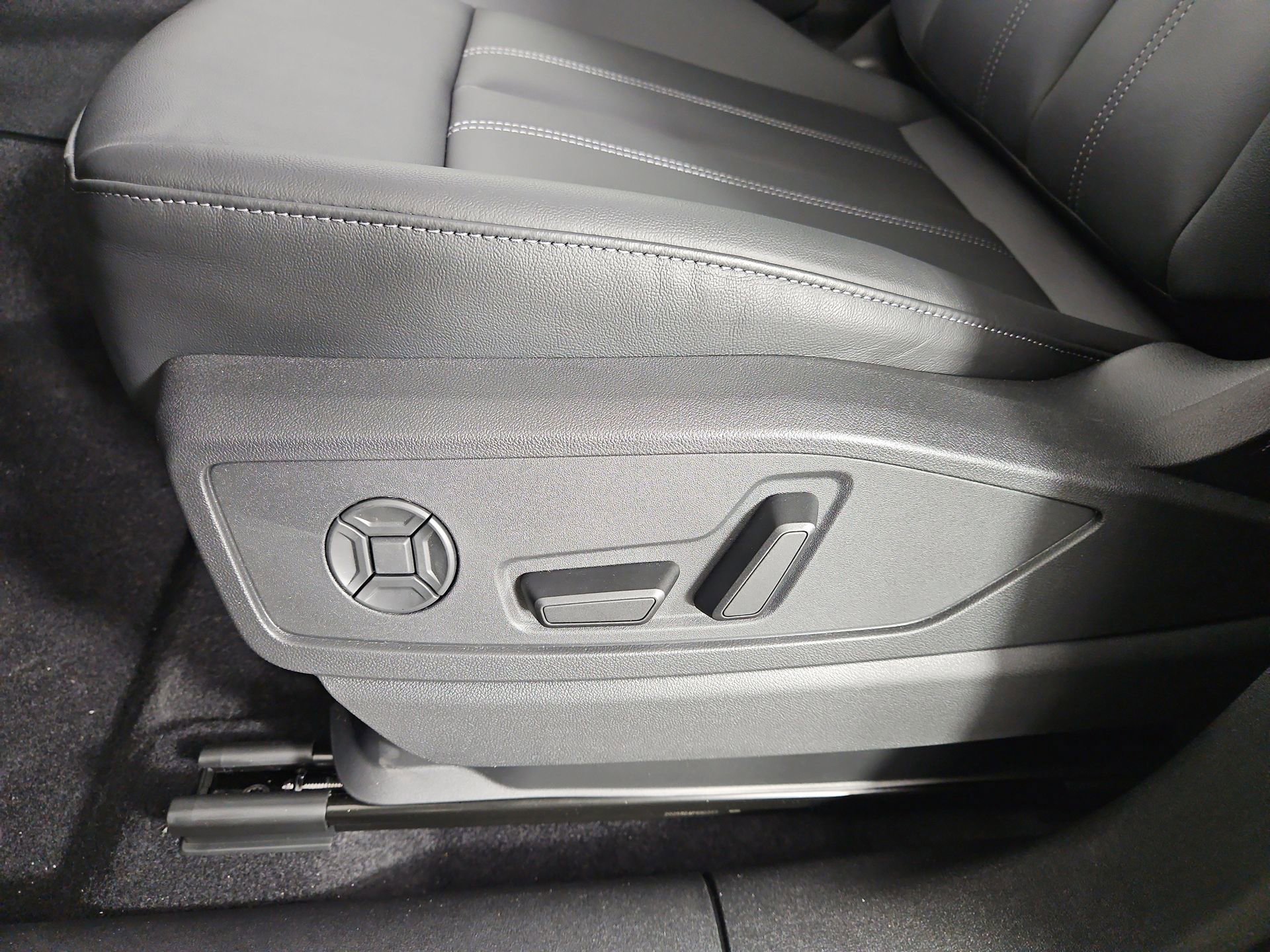 New 2026 Audi Q5 Premium Plus AWD/4WD image 17