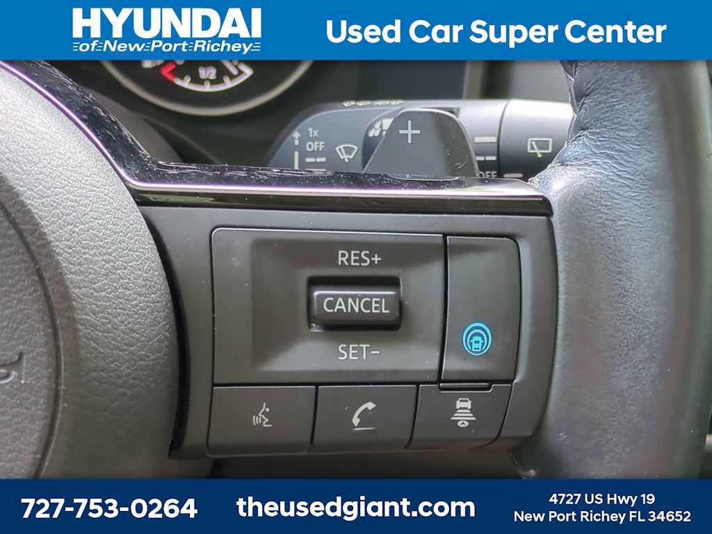 Used 2022 Nissan Rogue SV w/ SV Premium Package FWD image 30