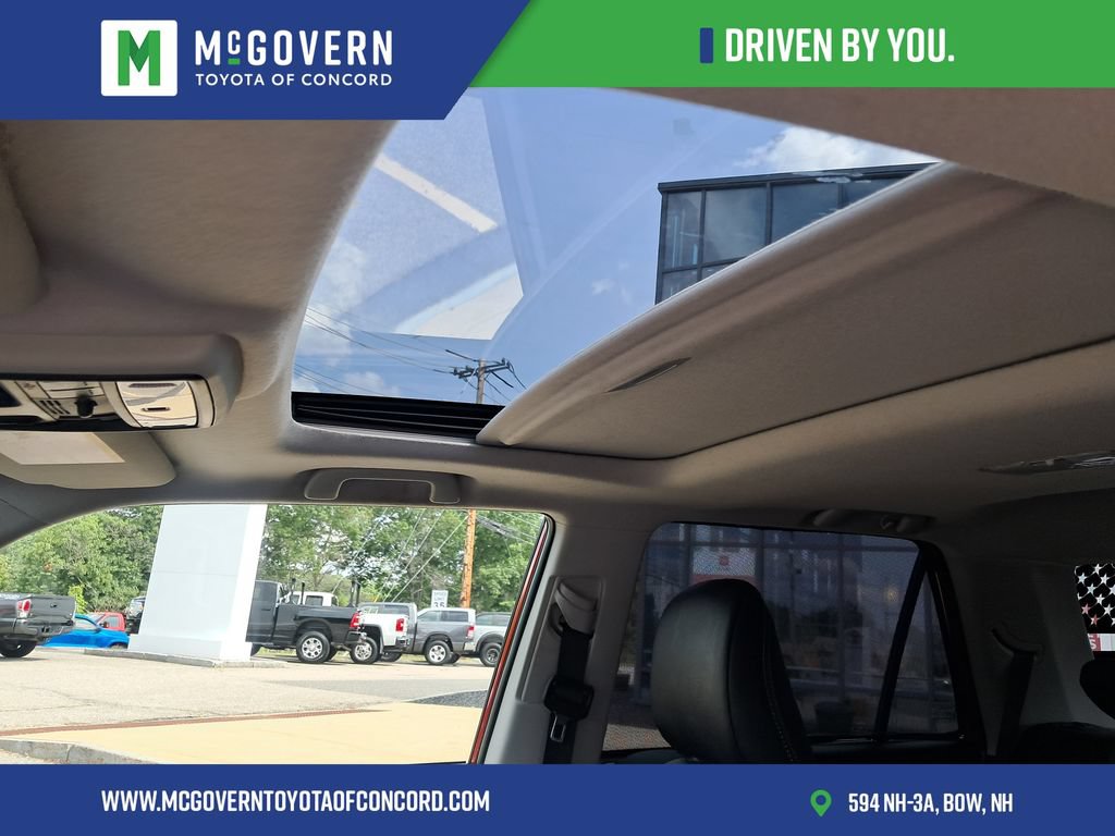 Used 2020 Toyota 4Runner SR5 Premium w/ Moonroof Package AWD/4WD image 13