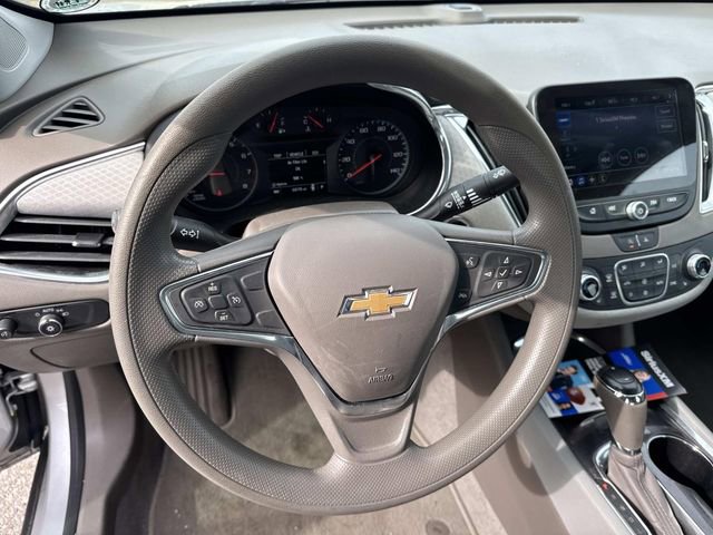 Used 2020 Chevrolet Malibu LT image 28