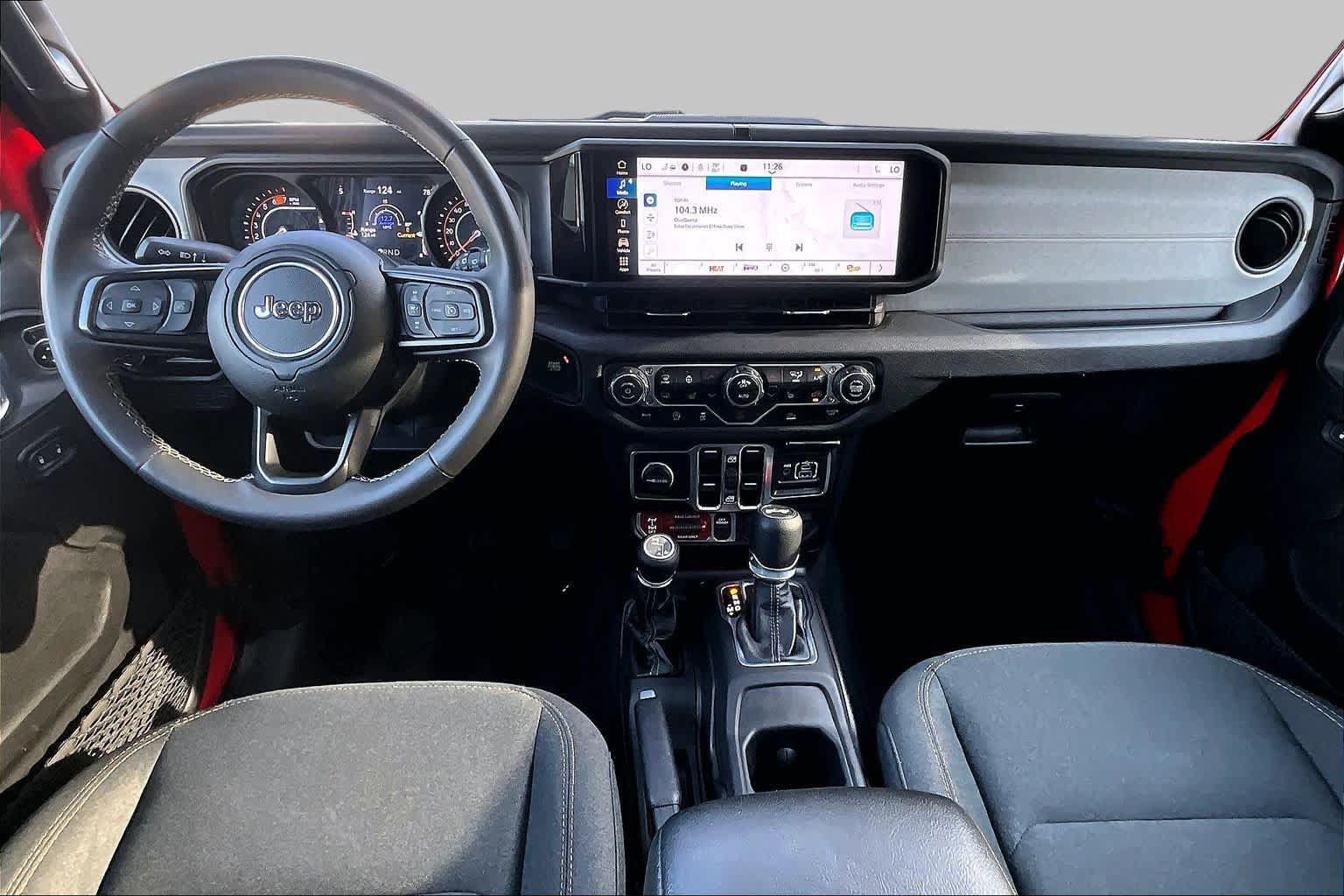 Used 2025 Jeep Wrangler Unlimited Sport AWD/4WD image 15