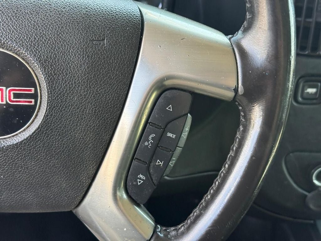 Used 2017 GMC Savana 2500 RWD image 15