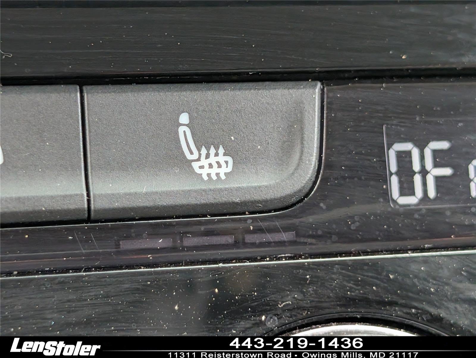Used 2024 Volkswagen Taos SE FWD image 23