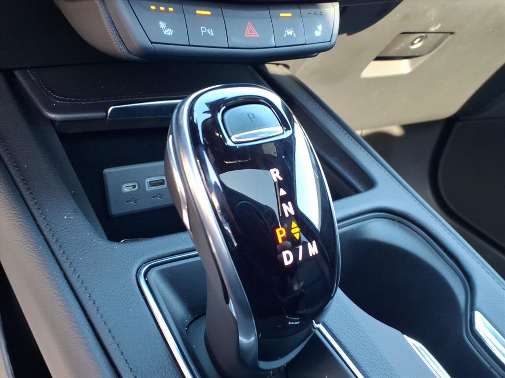 Certified 2023 Cadillac XT4 Sport w/ Technology Package image 28