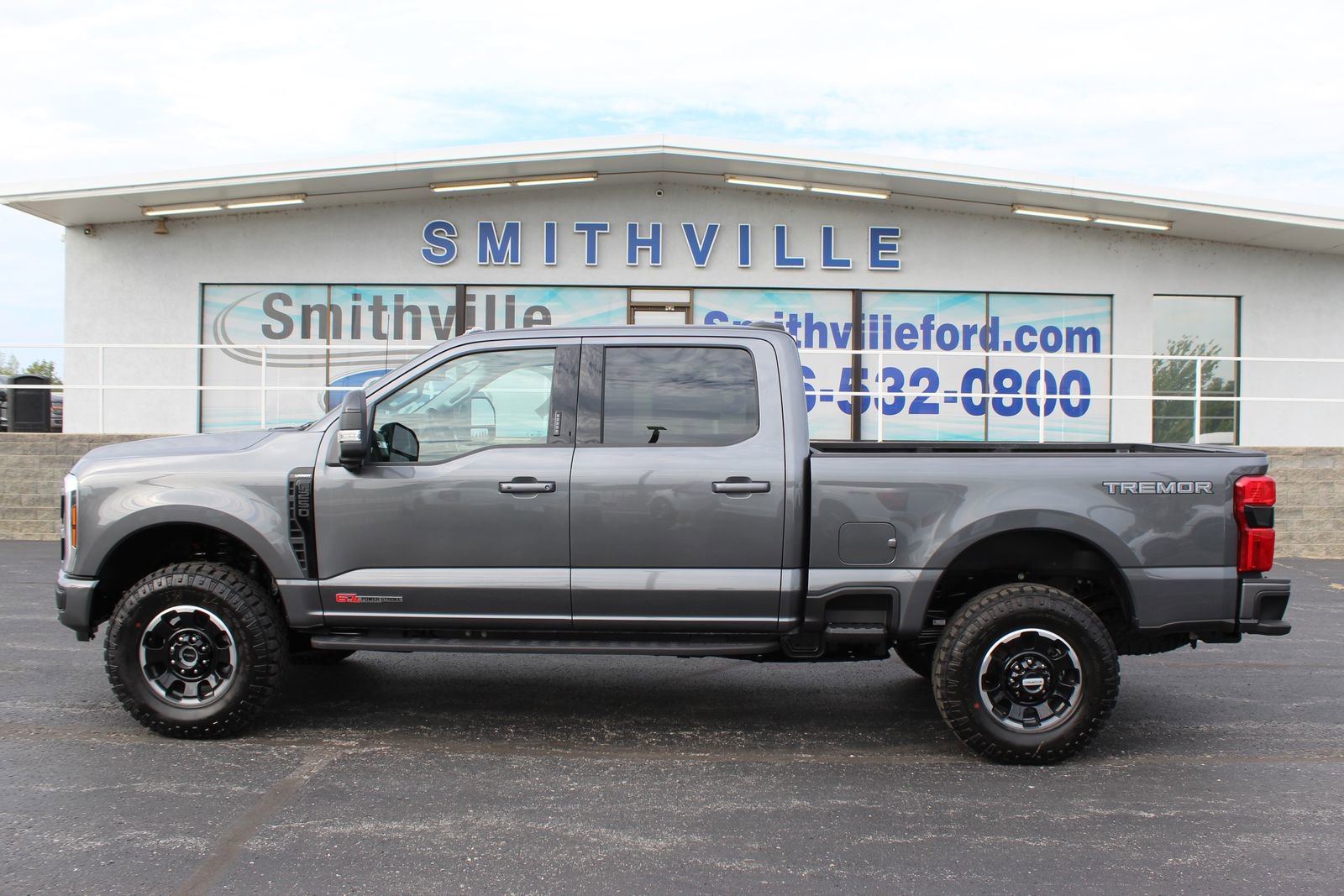 New 2026 Ford F250 Lariat w/ Tremor Off-Road Package image 3