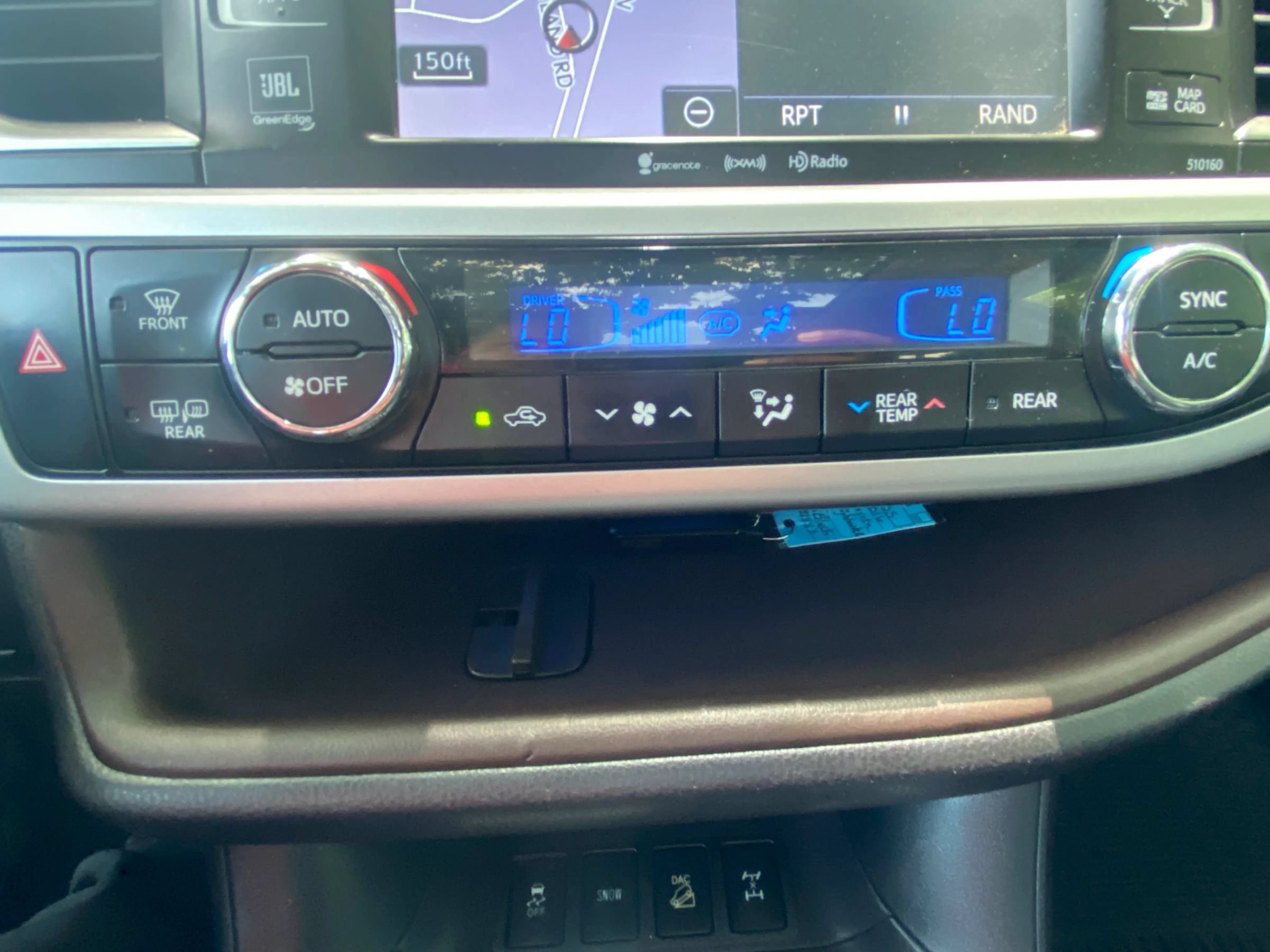 Used 2016 Toyota Highlander Limited Platinum AWD/4WD image 25