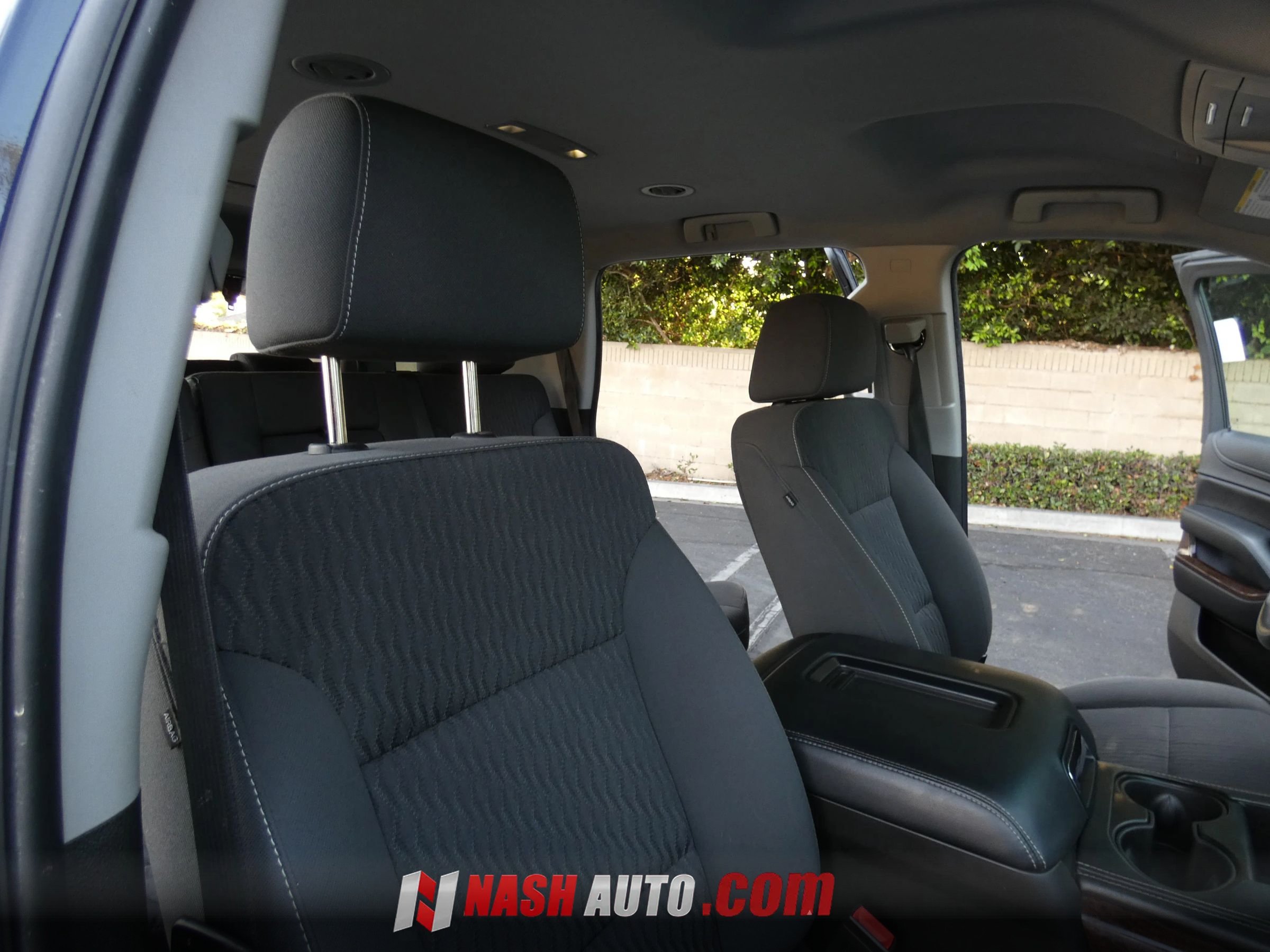 Used 2018 GMC Yukon SLE w/ Convenience Package AWD/4WD image 30