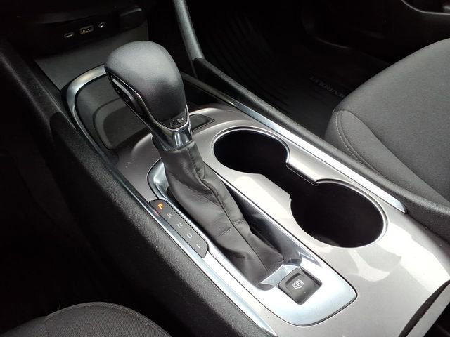 Used 2022 Chevrolet Malibu LT image 19