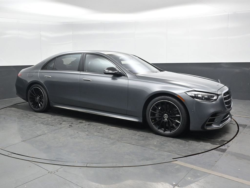 Used 2023 Mercedes-Benz S 580e 4MATIC Sedan image 5