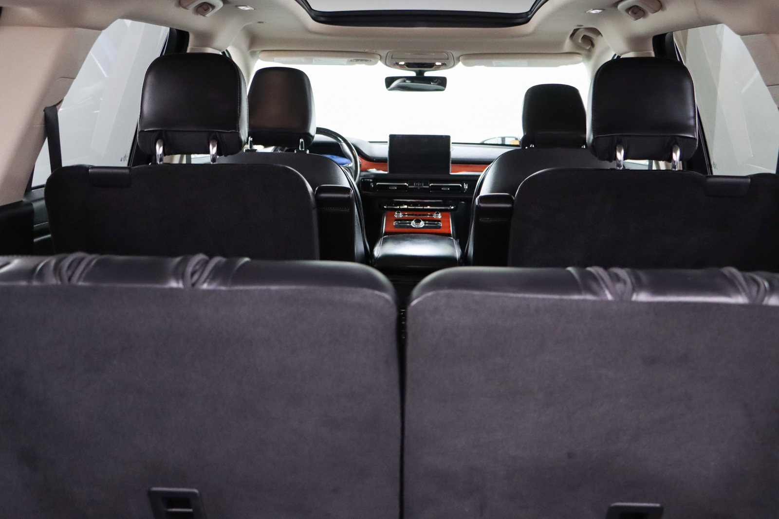 Used 2021 Lincoln Aviator Reserve w/ Equipment Group 201A image 31