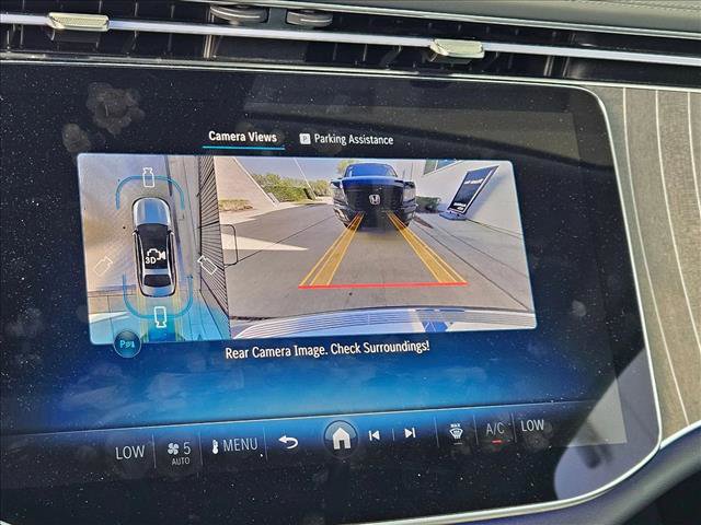 Used 2025 Mercedes-Benz E 350 4MATIC Sedan image 12