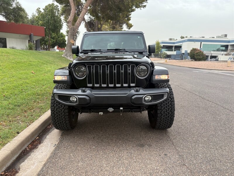 Used 2018 Jeep Wrangler Unlimited Sahara AWD/4WD image 9