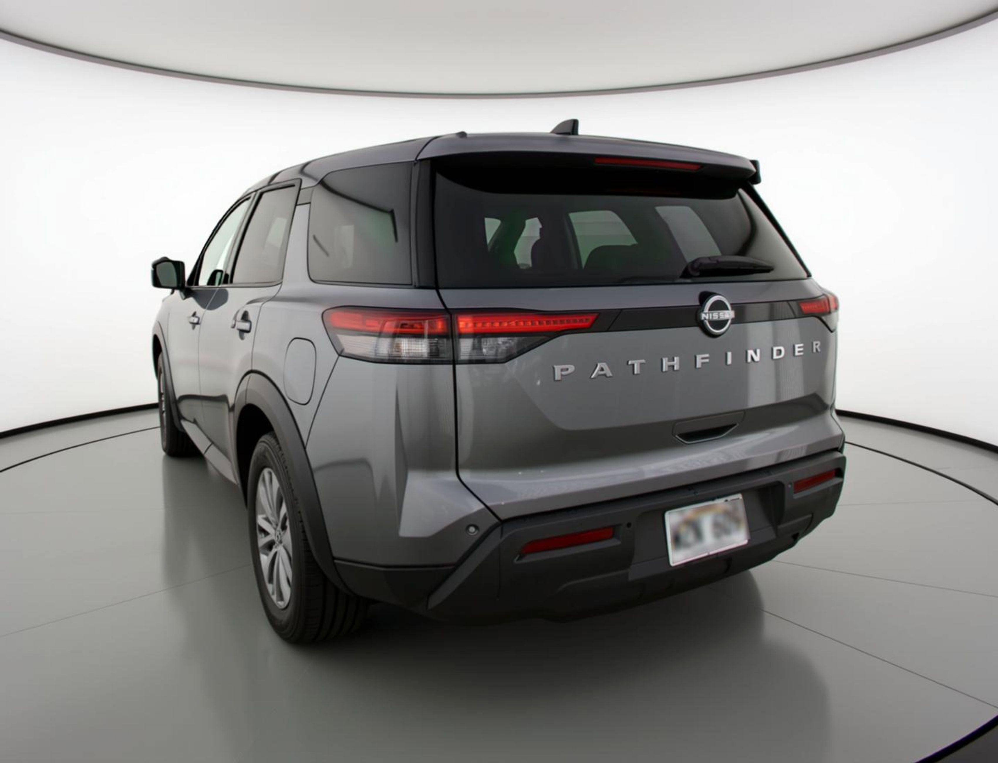 Used 2024 Nissan Pathfinder S FWD image 6
