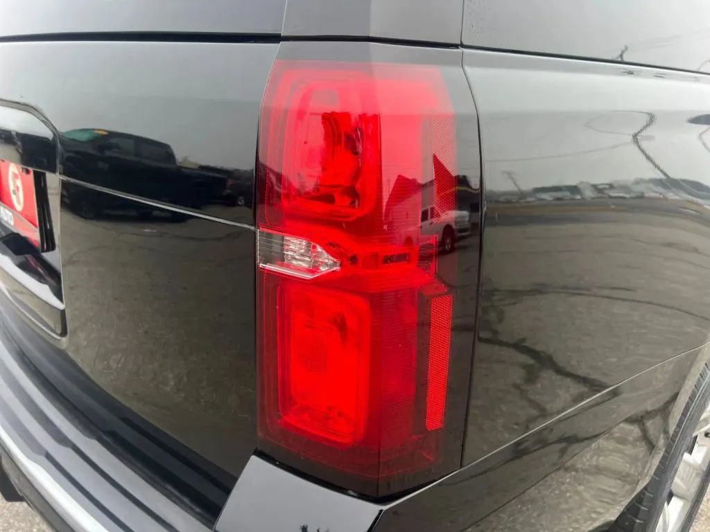 Used 2016 Chevrolet Suburban LTZ image 36