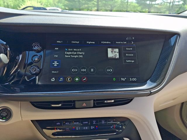 Certified 2023 Buick Envision Essence image 17