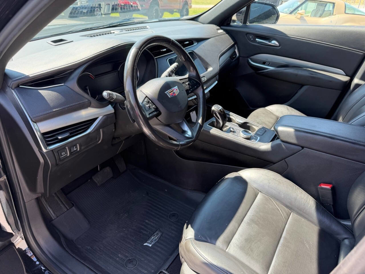 Used 2019 Cadillac XT4 Premium Luxury w/ LPO, Midnight Sport Package image 8