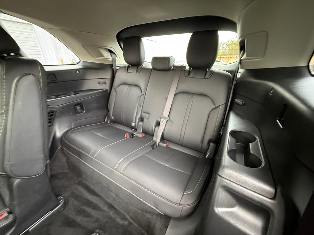 Used 2024 MAZDA CX-90 3.3 Turbo w/ Preferred Plus AWD/4WD image 26