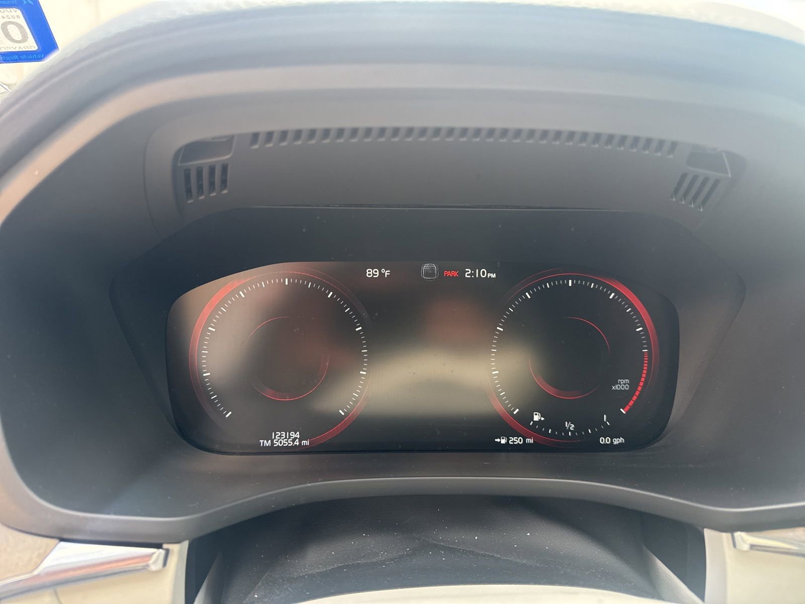 Used 2020 Volvo XC60 T6 Inscription w/ Protection Package Premier image 16