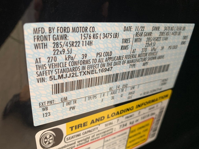 Used 2022 Lincoln Navigator Reserve image 28