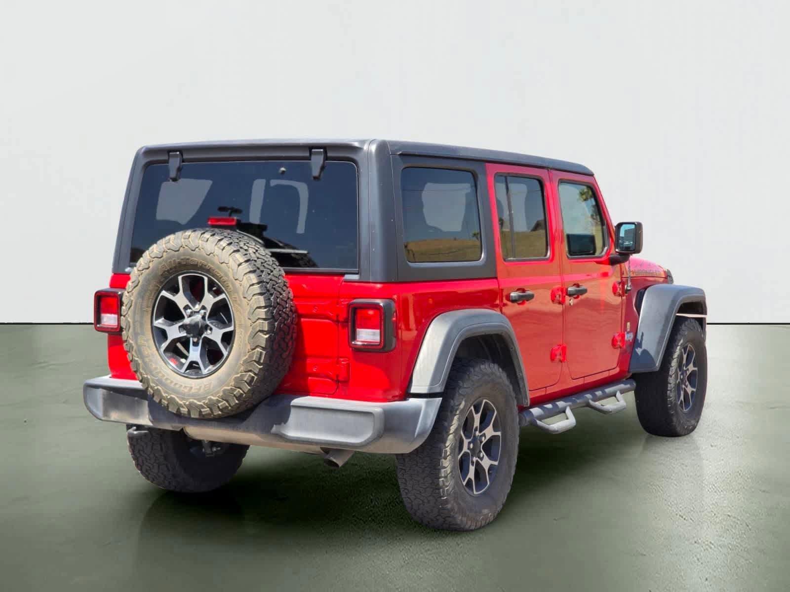 Used 2018 Jeep Wrangler Unlimited Sport S AWD/4WD image 6
