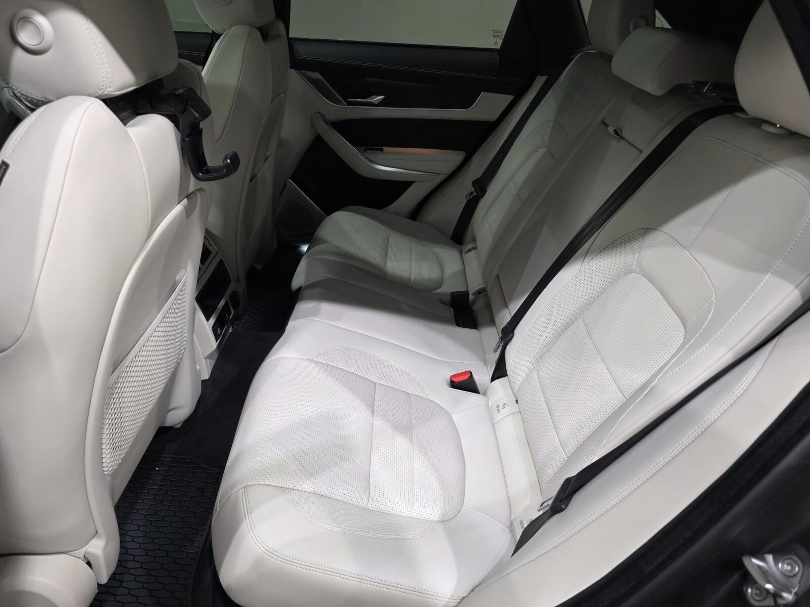 Used 2025 Jaguar F-PACE R-Dynamic S AWD/4WD image 11